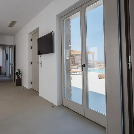 Villa Amarelo Klouvas