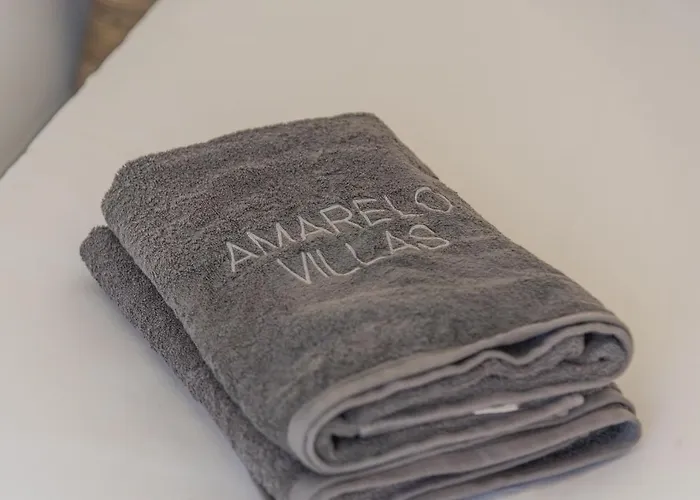 Willa Amarelo Klouvas